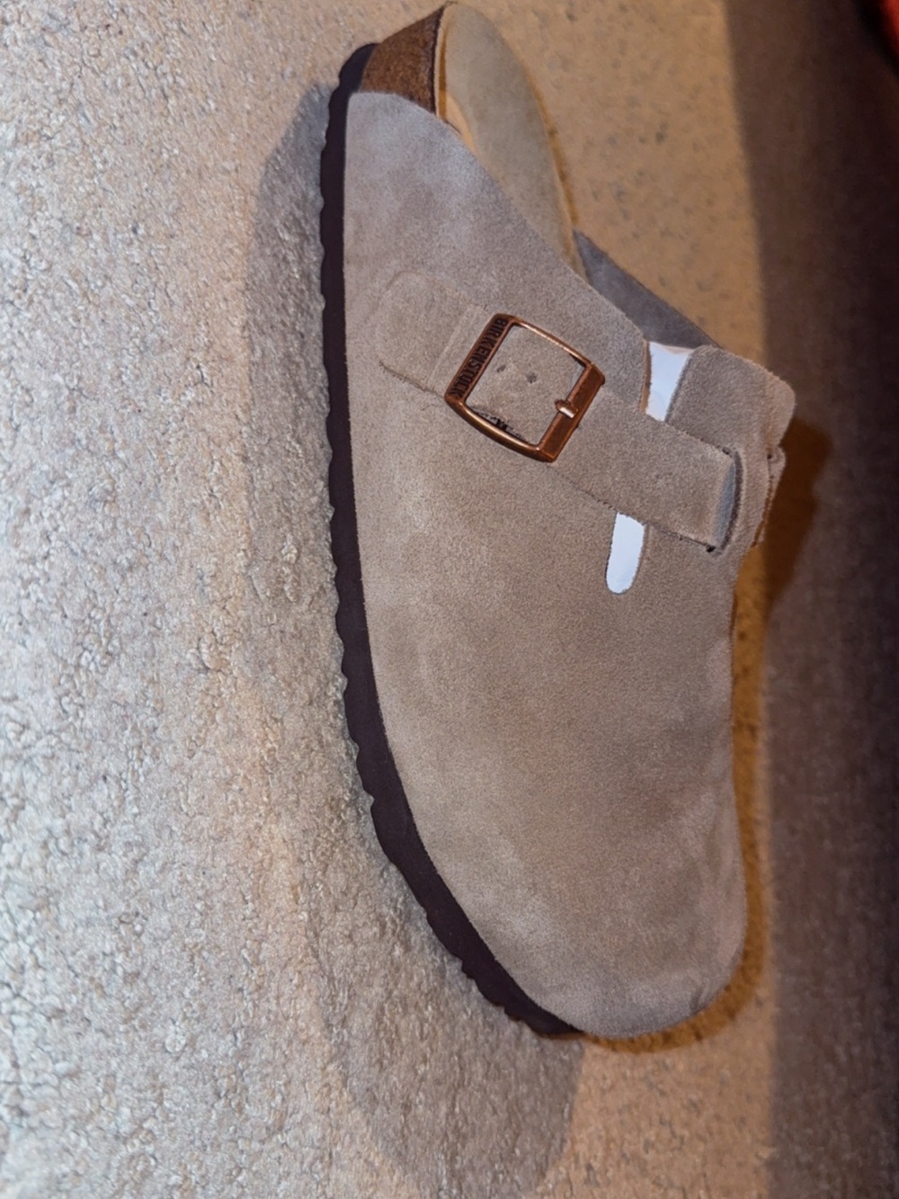 Birkenstock Men's Suede Clog Sandals in Taupe Brown with Bronze Buckle - Picture 8 of 8